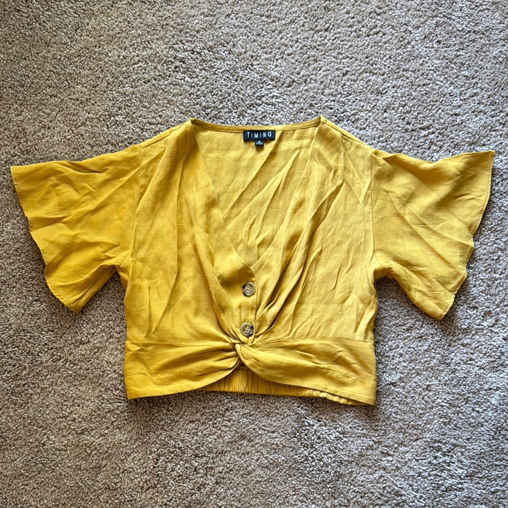 Timing Yellow Buttoned Flutter Sleeve Blouse
